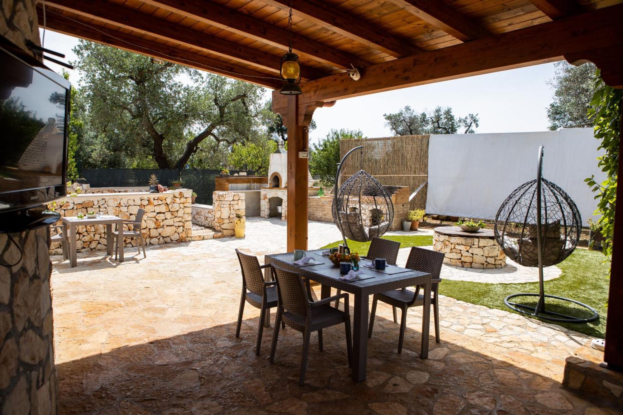 Villa Trullo Nonna Netta Con Piscina Idromassaggio E Area Giochi à Ceglie Messapica Extérieur photo