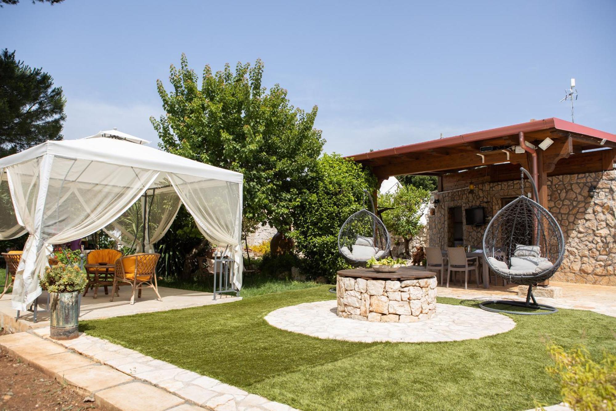 Villa Trullo Nonna Netta Con Piscina Idromassaggio E Area Giochi à Ceglie Messapica Extérieur photo