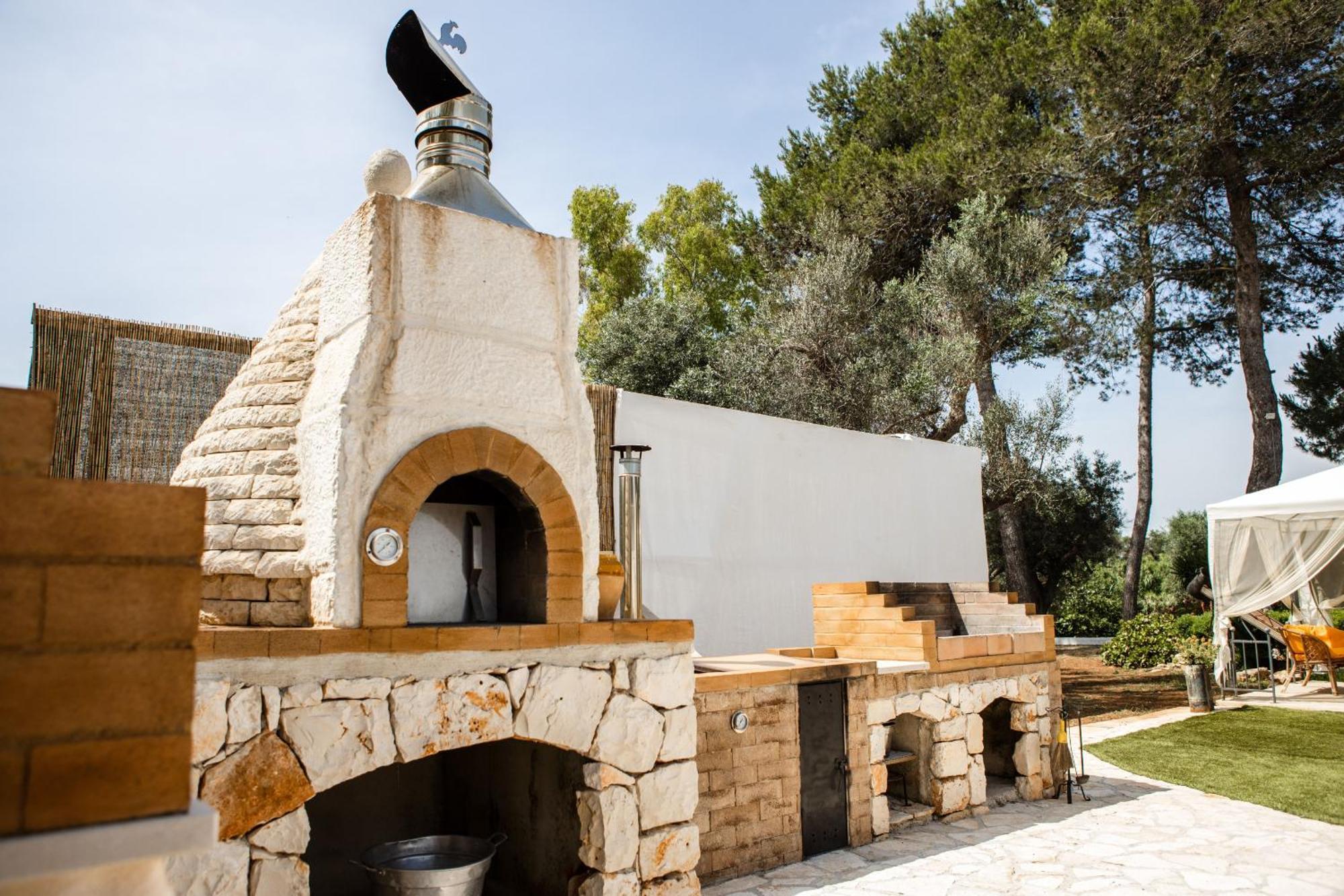 Villa Trullo Nonna Netta Con Piscina Idromassaggio E Area Giochi à Ceglie Messapica Extérieur photo