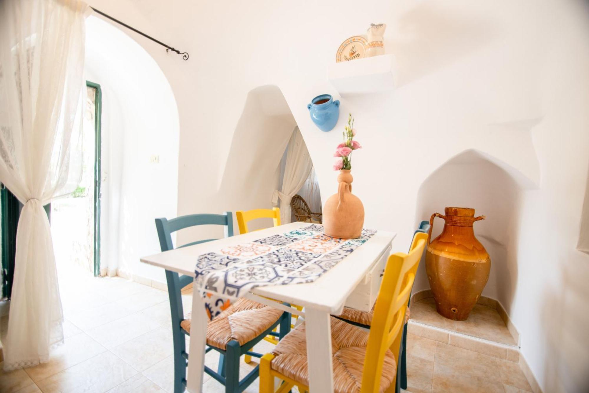 Villa Trullo Nonna Netta Con Piscina Idromassaggio E Area Giochi à Ceglie Messapica Extérieur photo