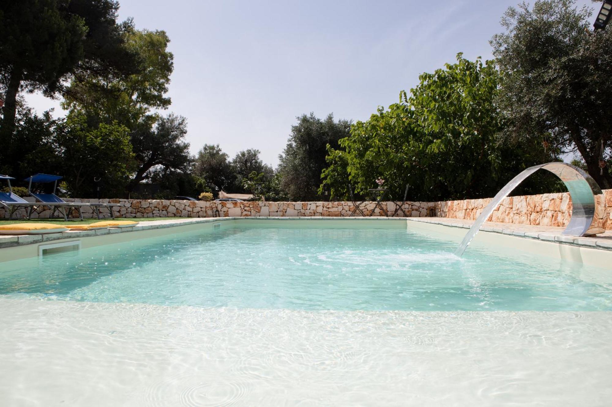 Villa Trullo Nonna Netta Con Piscina Idromassaggio E Area Giochi à Ceglie Messapica Extérieur photo