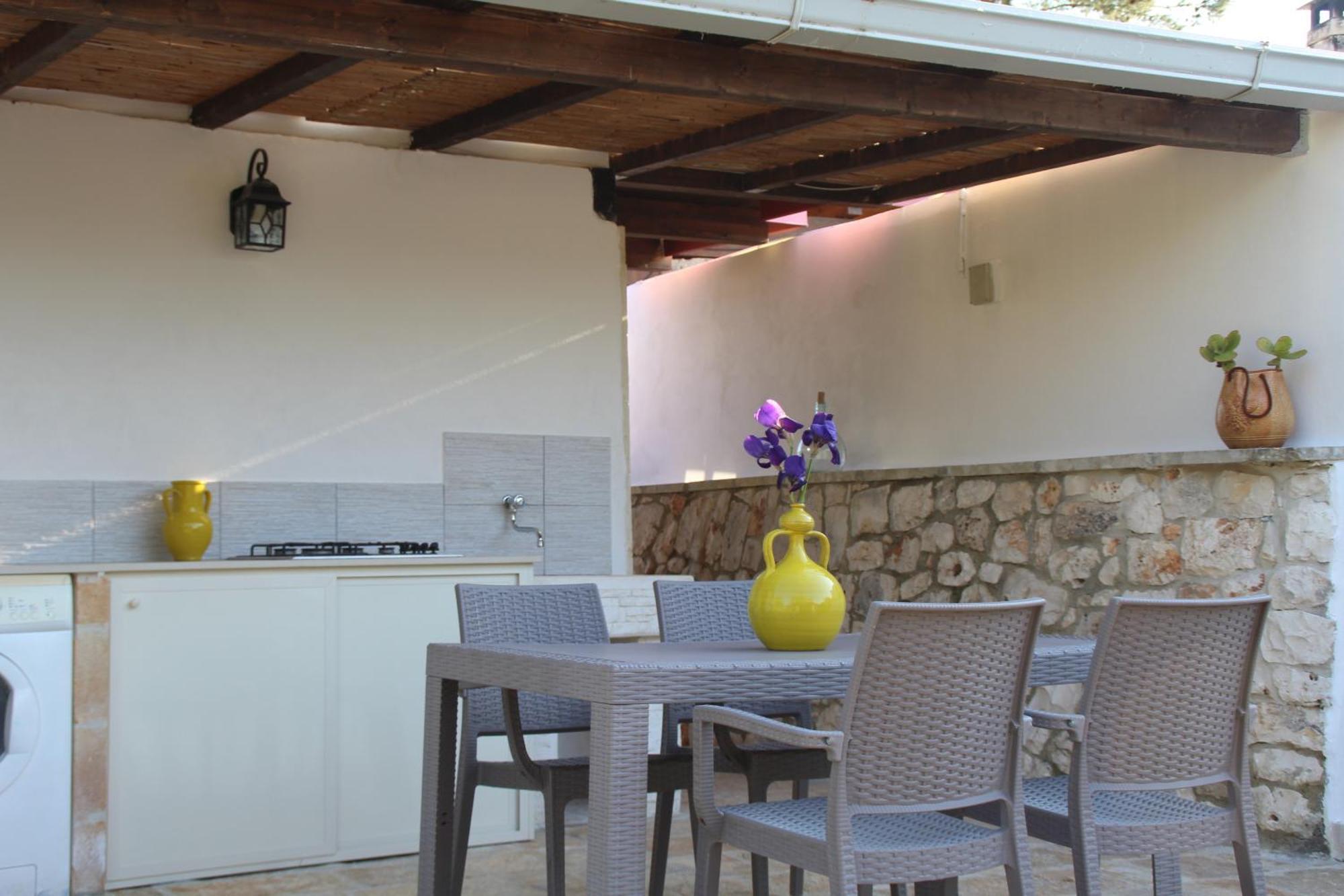 Villa Trullo Nonna Netta Con Piscina Idromassaggio E Area Giochi à Ceglie Messapica Extérieur photo