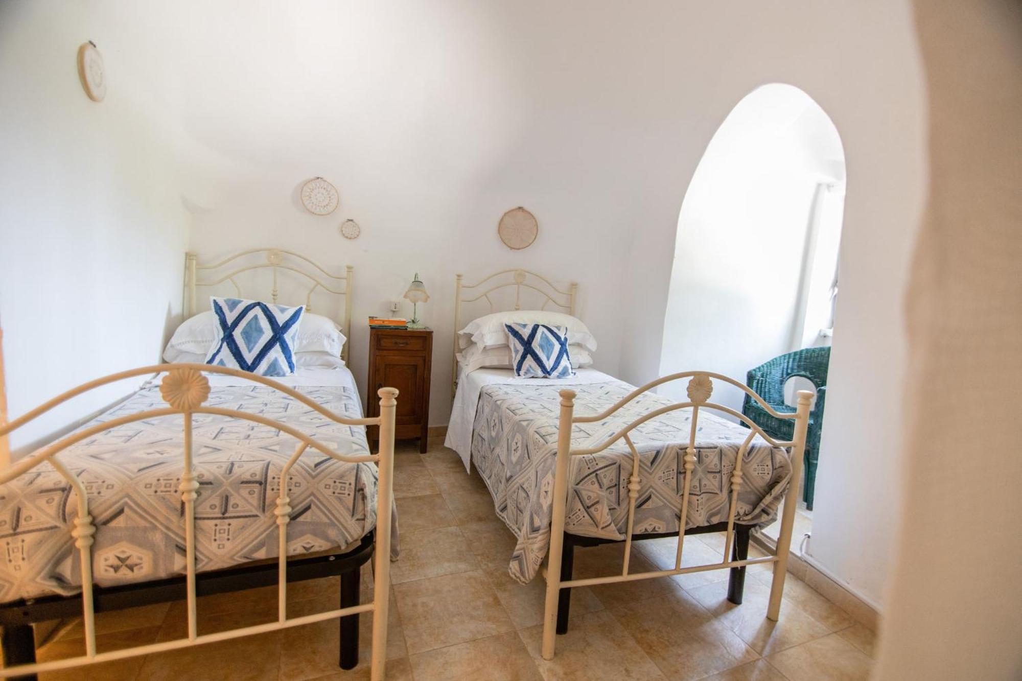 Villa Trullo Nonna Netta Con Piscina Idromassaggio E Area Giochi à Ceglie Messapica Extérieur photo