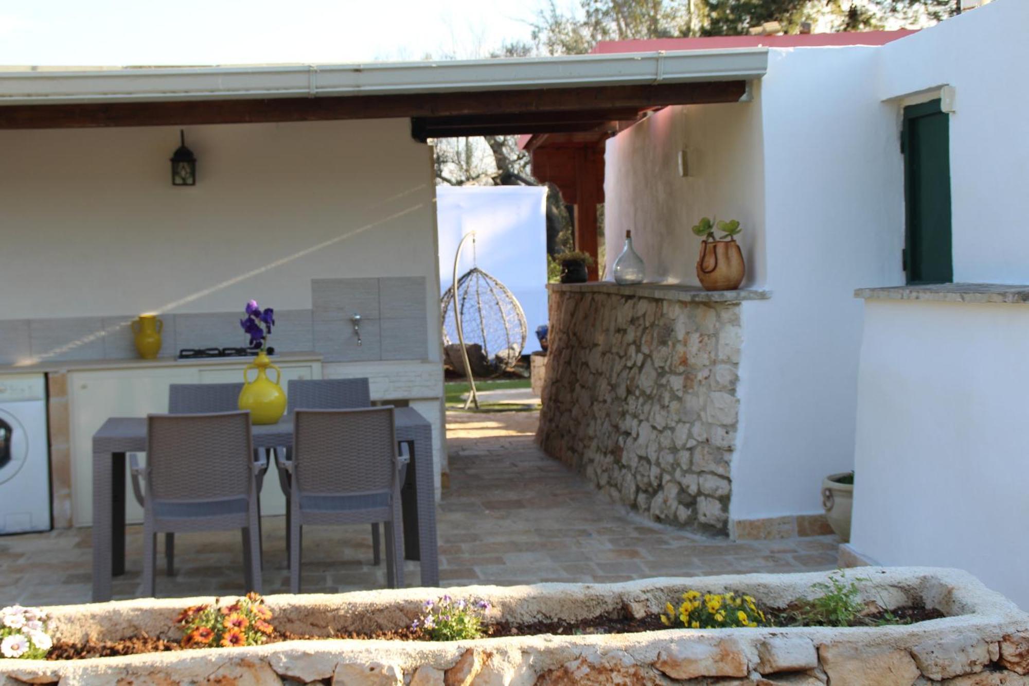 Villa Trullo Nonna Netta Con Piscina Idromassaggio E Area Giochi à Ceglie Messapica Extérieur photo