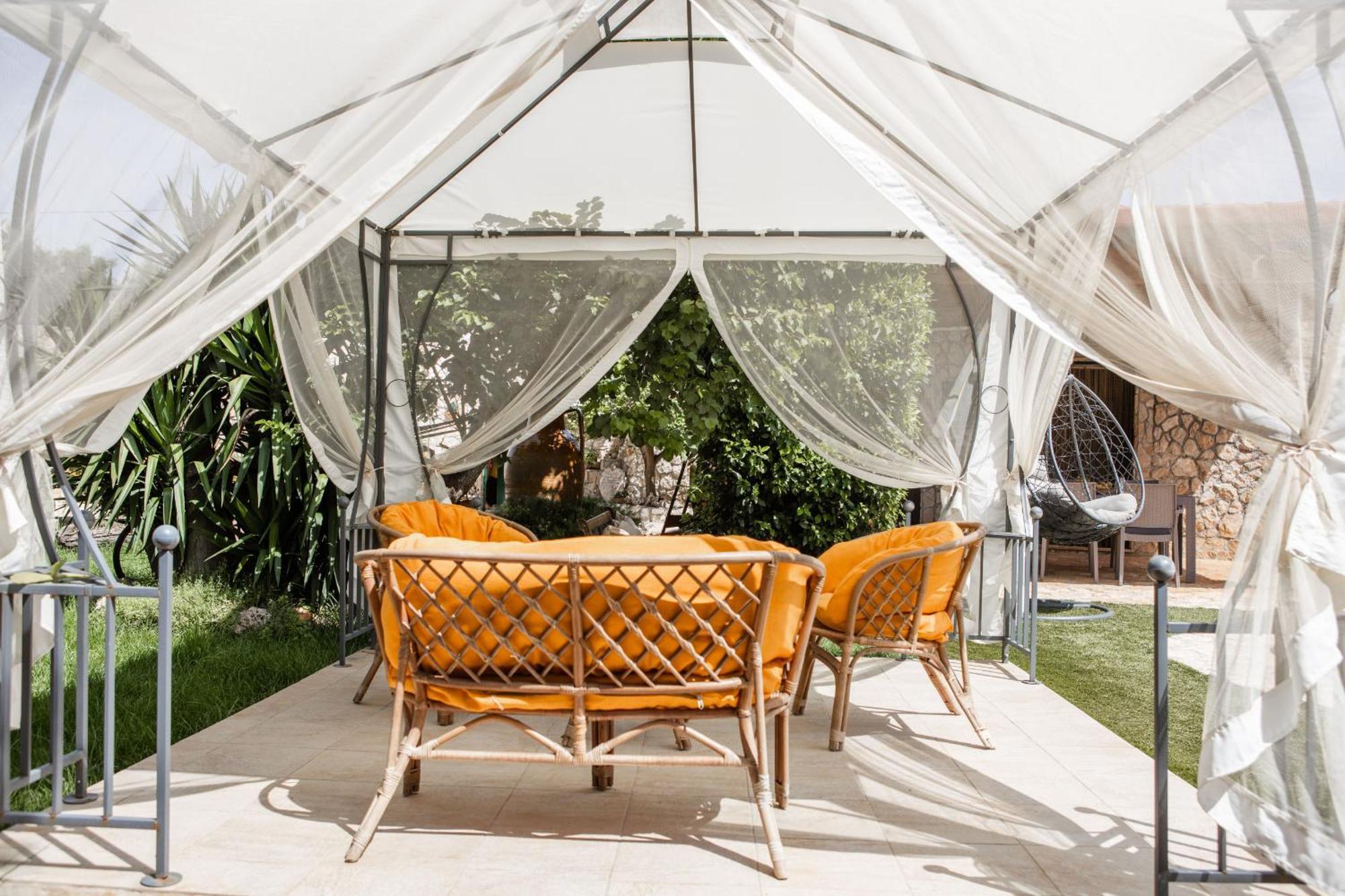 Villa Trullo Nonna Netta Con Piscina Idromassaggio E Area Giochi à Ceglie Messapica Extérieur photo